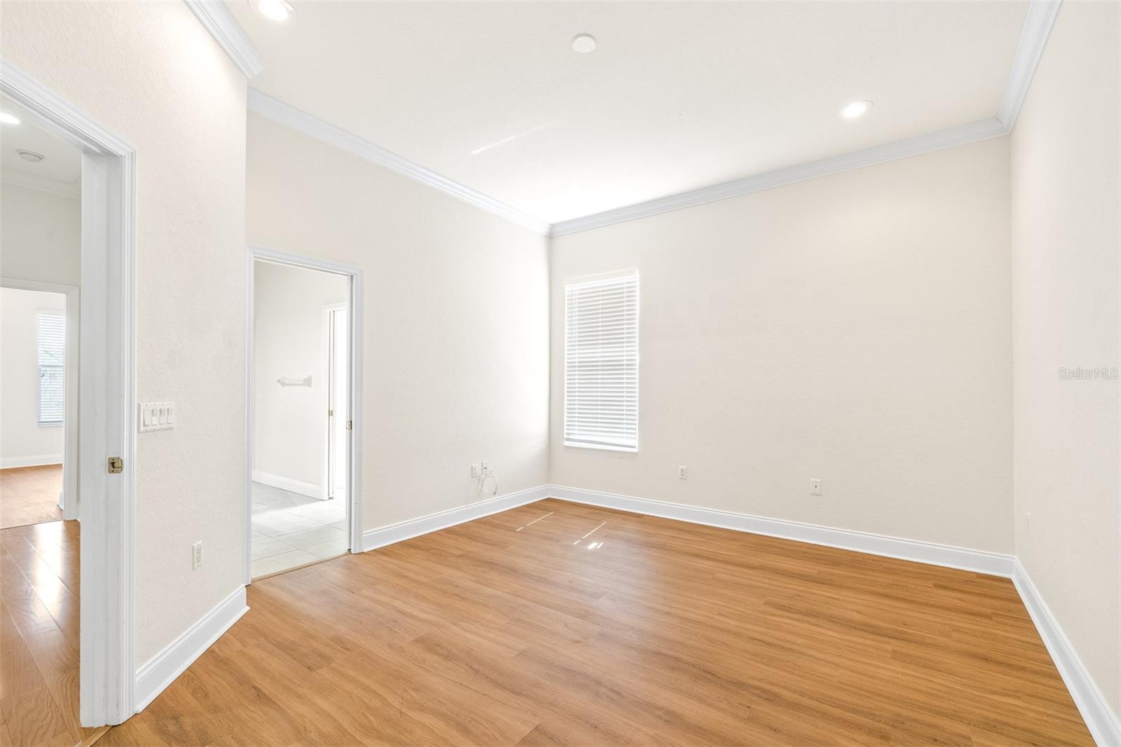 Image 16 of 44 For 6779 Huntington Hills Boulevard