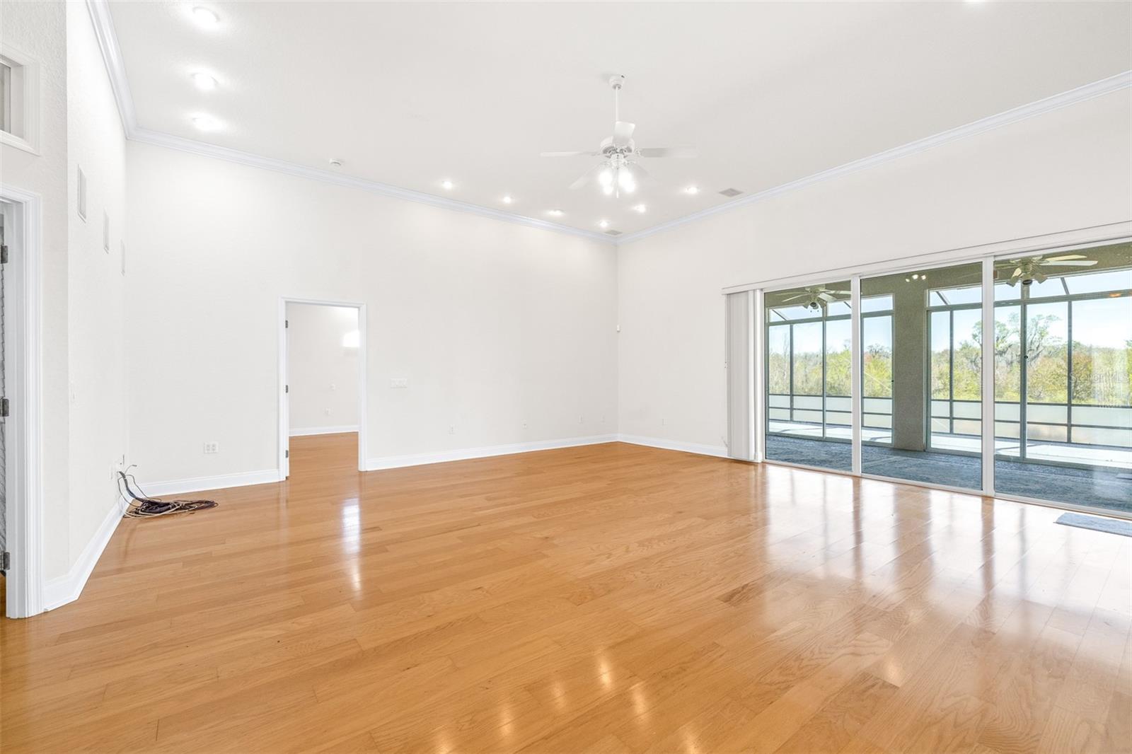 Image 4 of 44 For 6779 Huntington Hills Boulevard