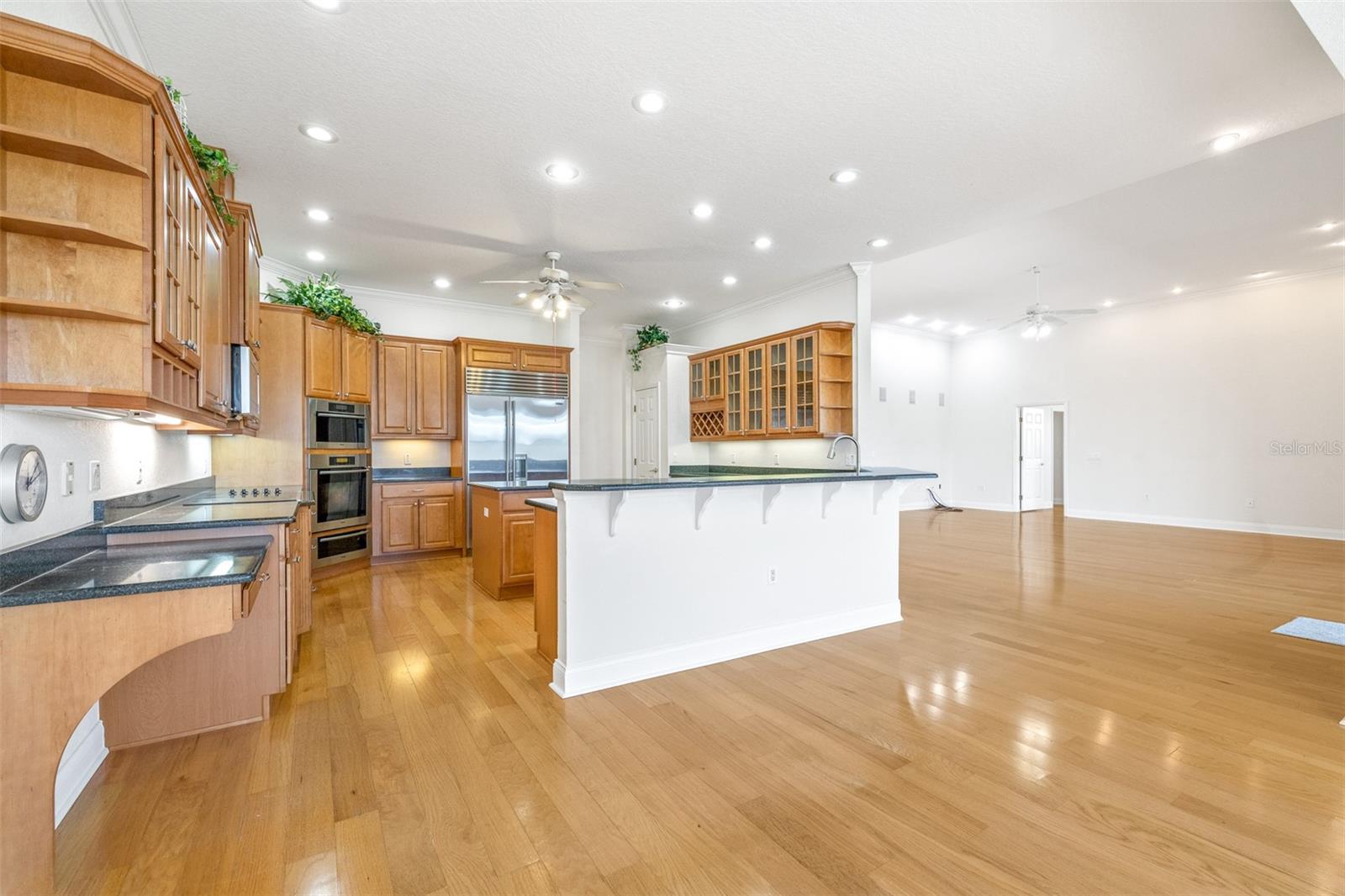 Image 7 of 44 For 6779 Huntington Hills Boulevard