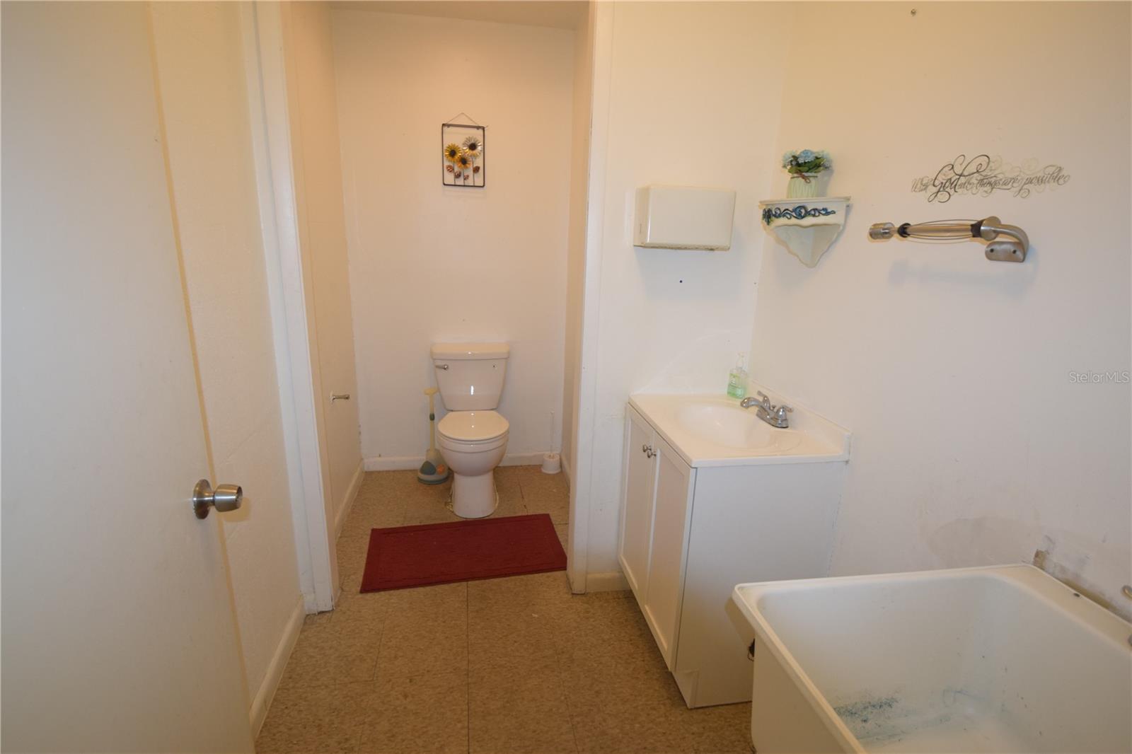 Image 18 of 39 For 817-839 Lake Parker Avenue 817, 823,