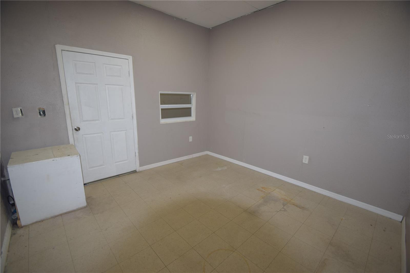 Image 34 of 39 For 817-839 Lake Parker Avenue 817, 823,