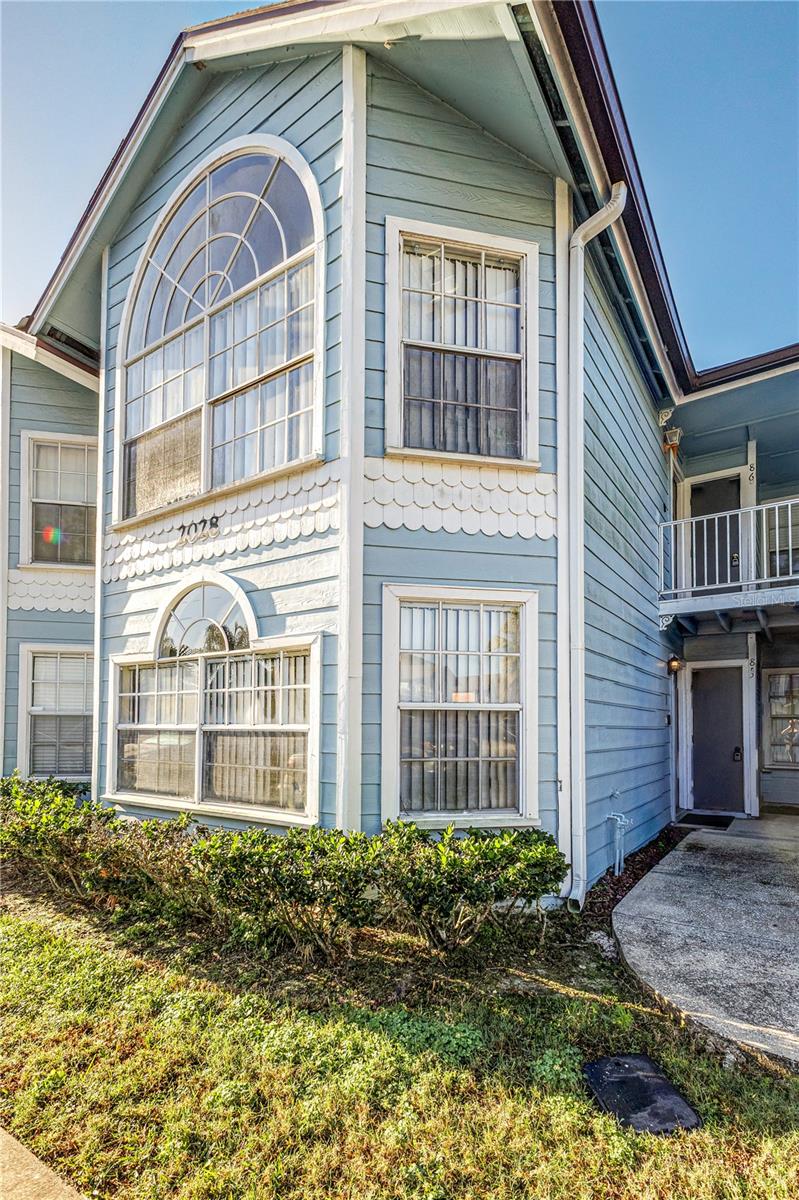 Image 10 of 26 For 2028 Royal Bay Boulevard 85