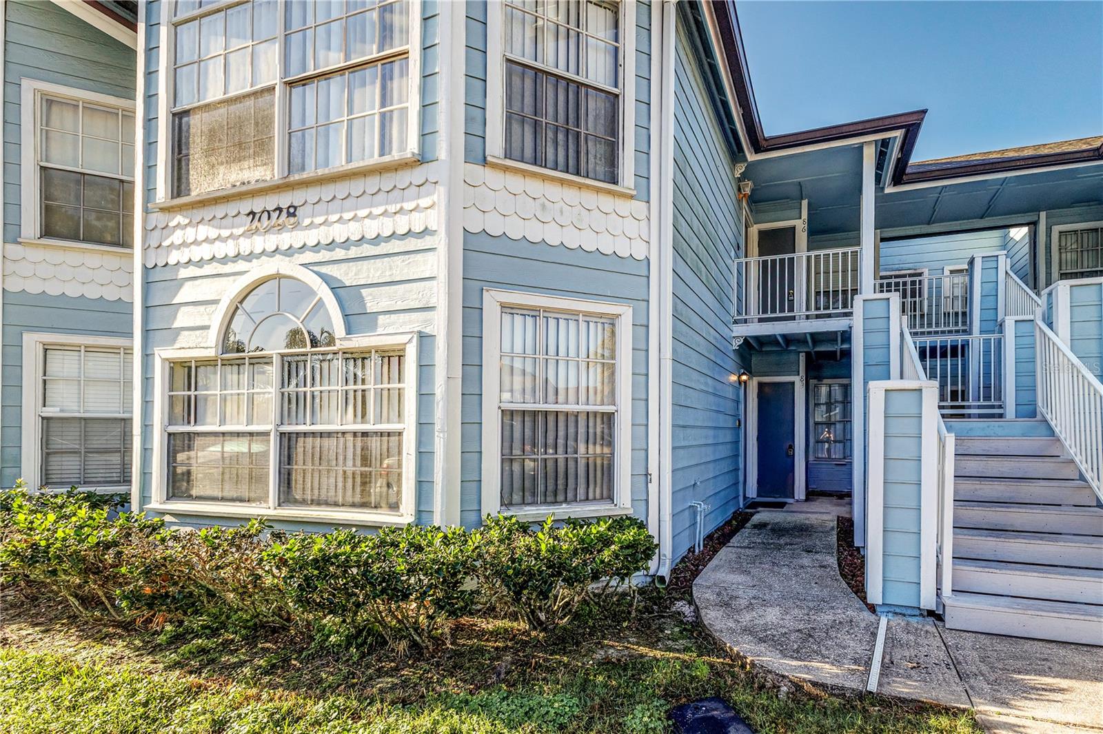 Image 2 of 26 For 2028 Royal Bay Boulevard 85