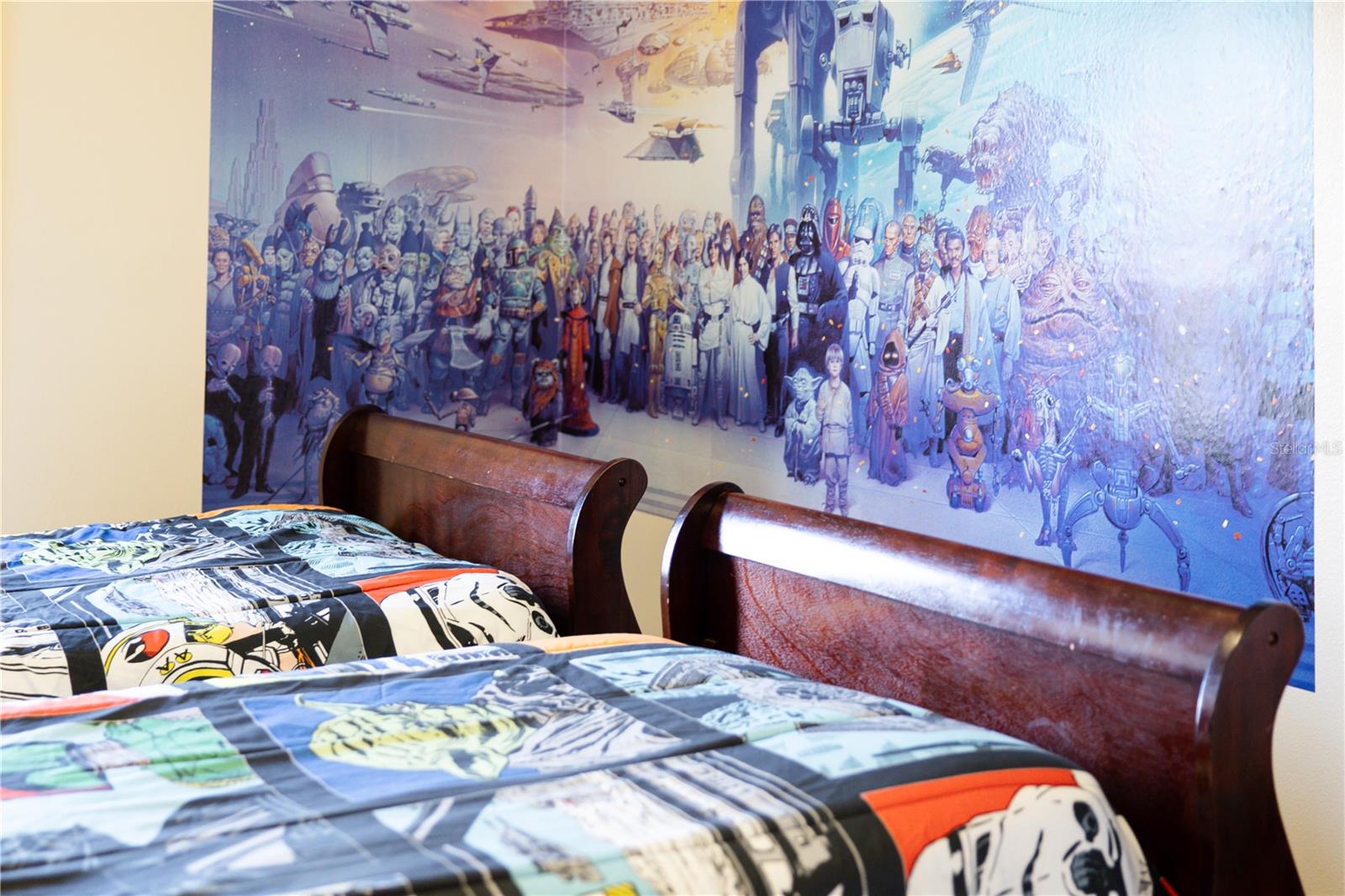 Image 21 of 26 For 2028 Royal Bay Boulevard 85