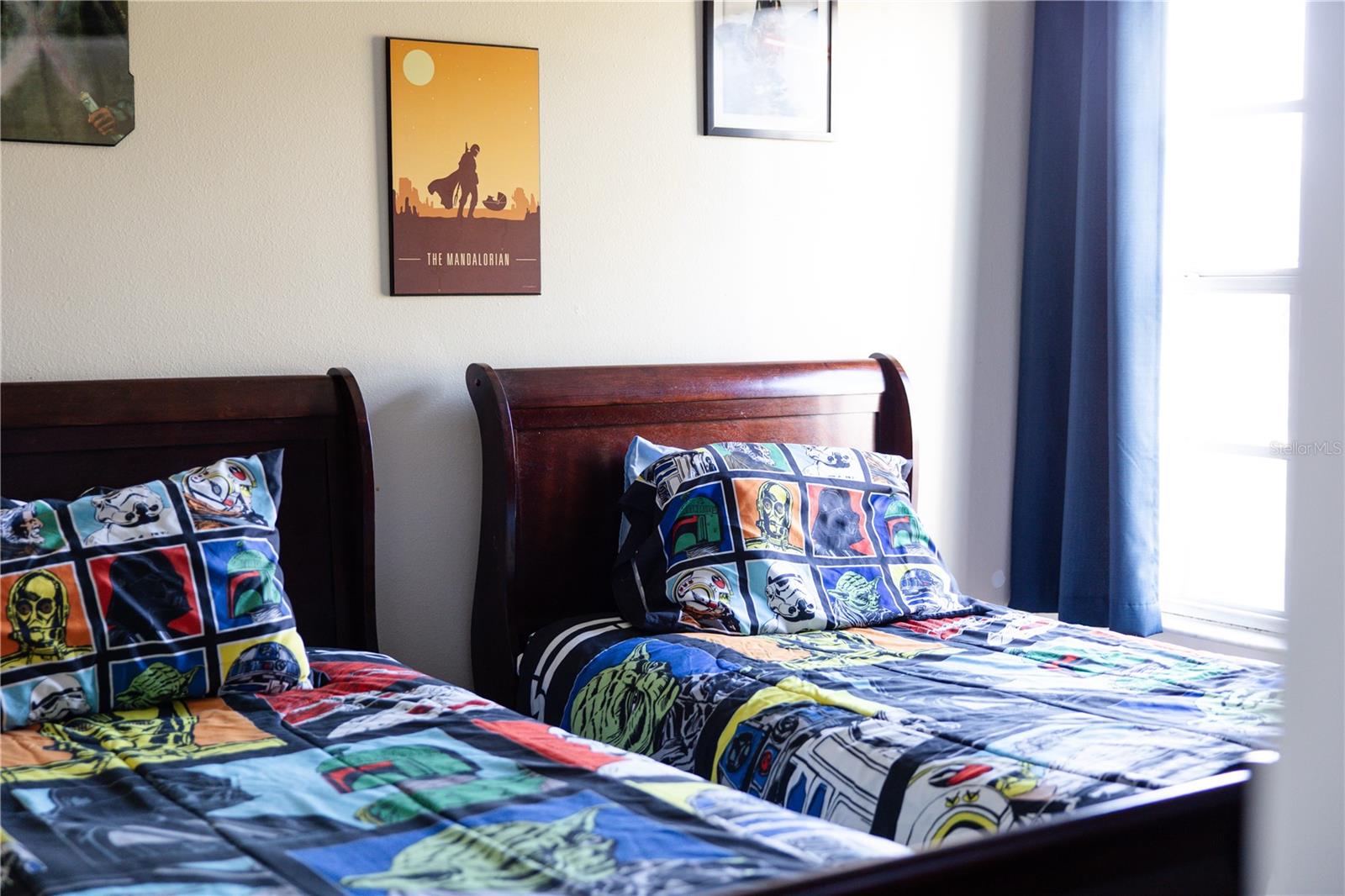 Image 22 of 26 For 2028 Royal Bay Boulevard 85