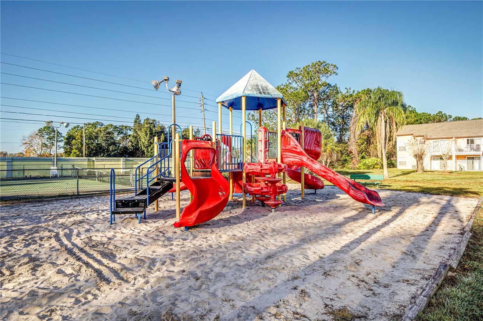 Image 7 of 26 For 2028 Royal Bay Boulevard 85