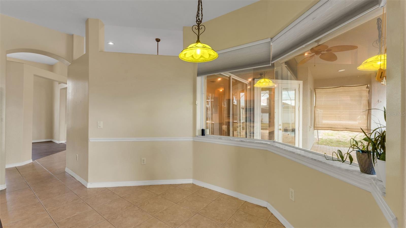 Image 15 of 61 For 2664 Country Club Road N