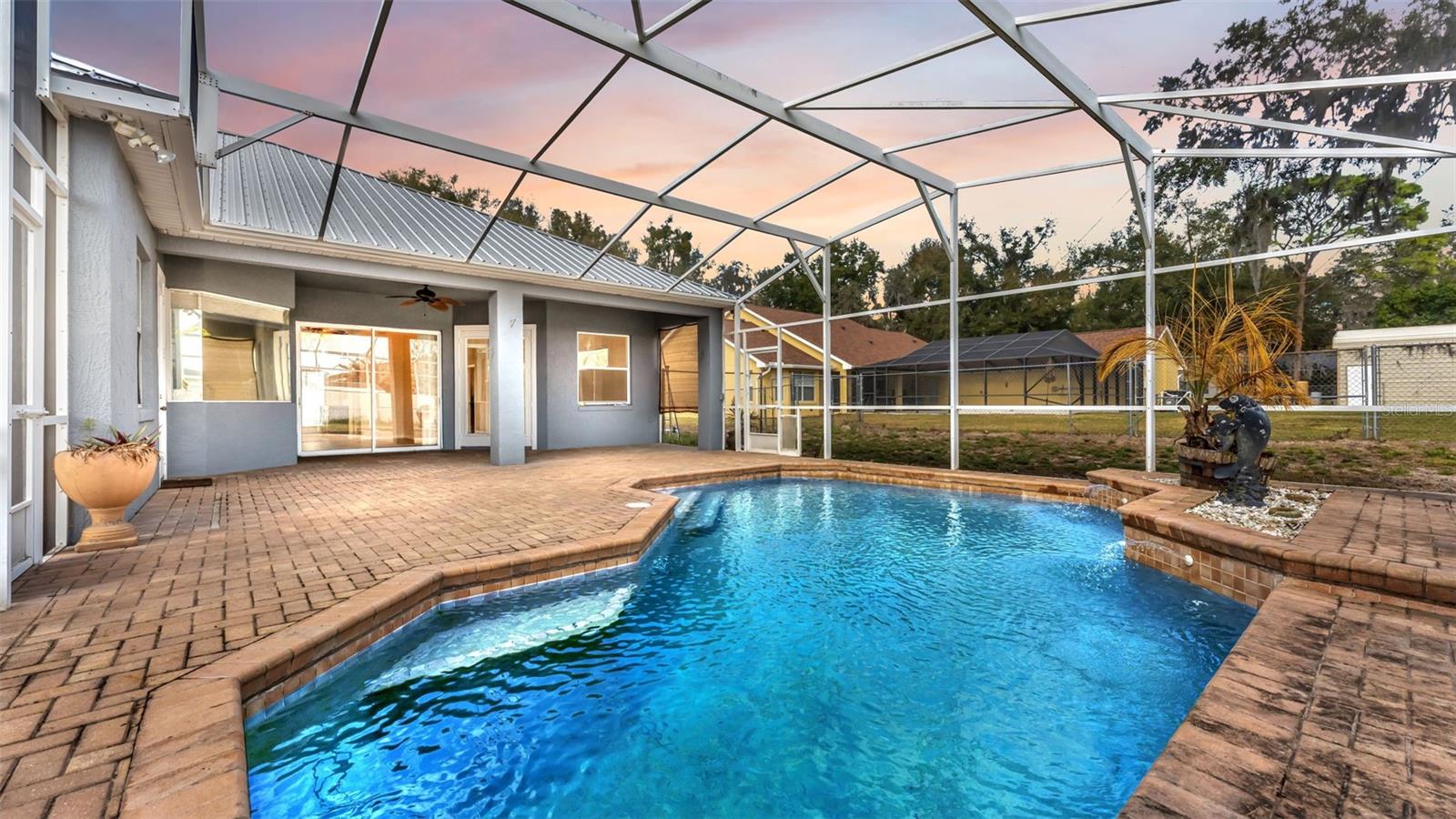 Image 2 of 61 For 2664 Country Club Road N