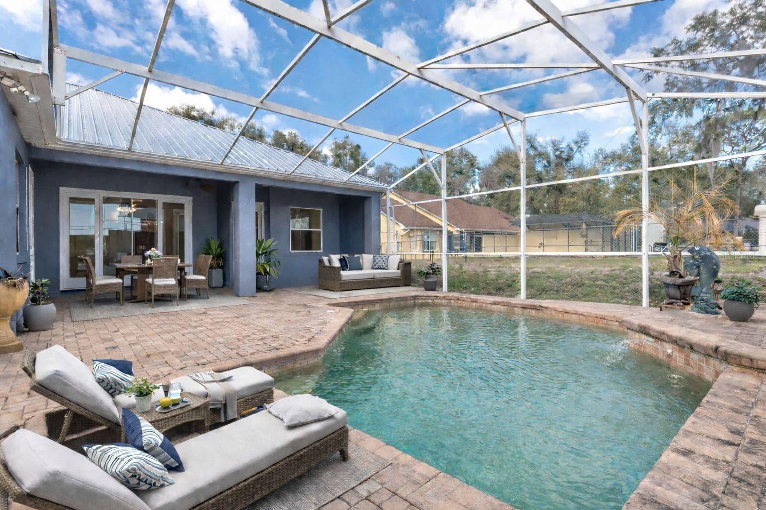 Image 51 of 61 For 2664 Country Club Road N