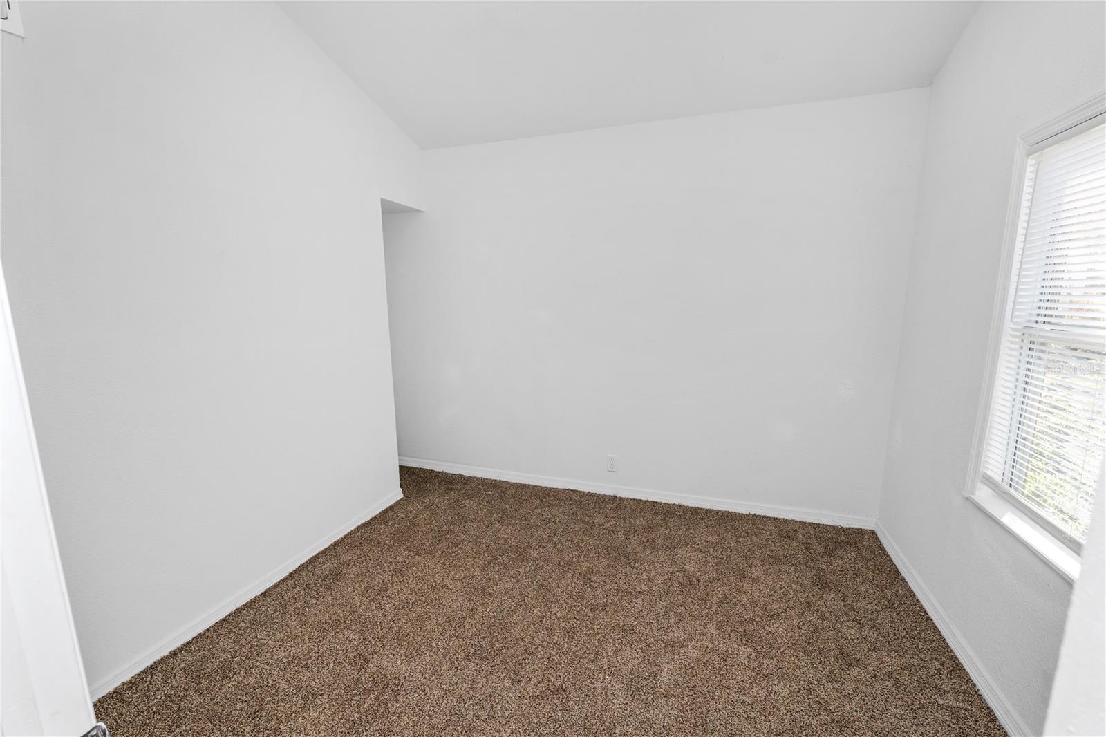 Image 25 of 31 For 813 Nokomis Avenue