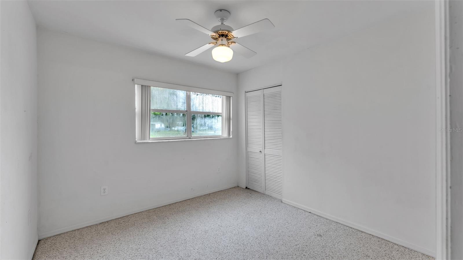 Image 18 of 38 For 635 Valencia Court