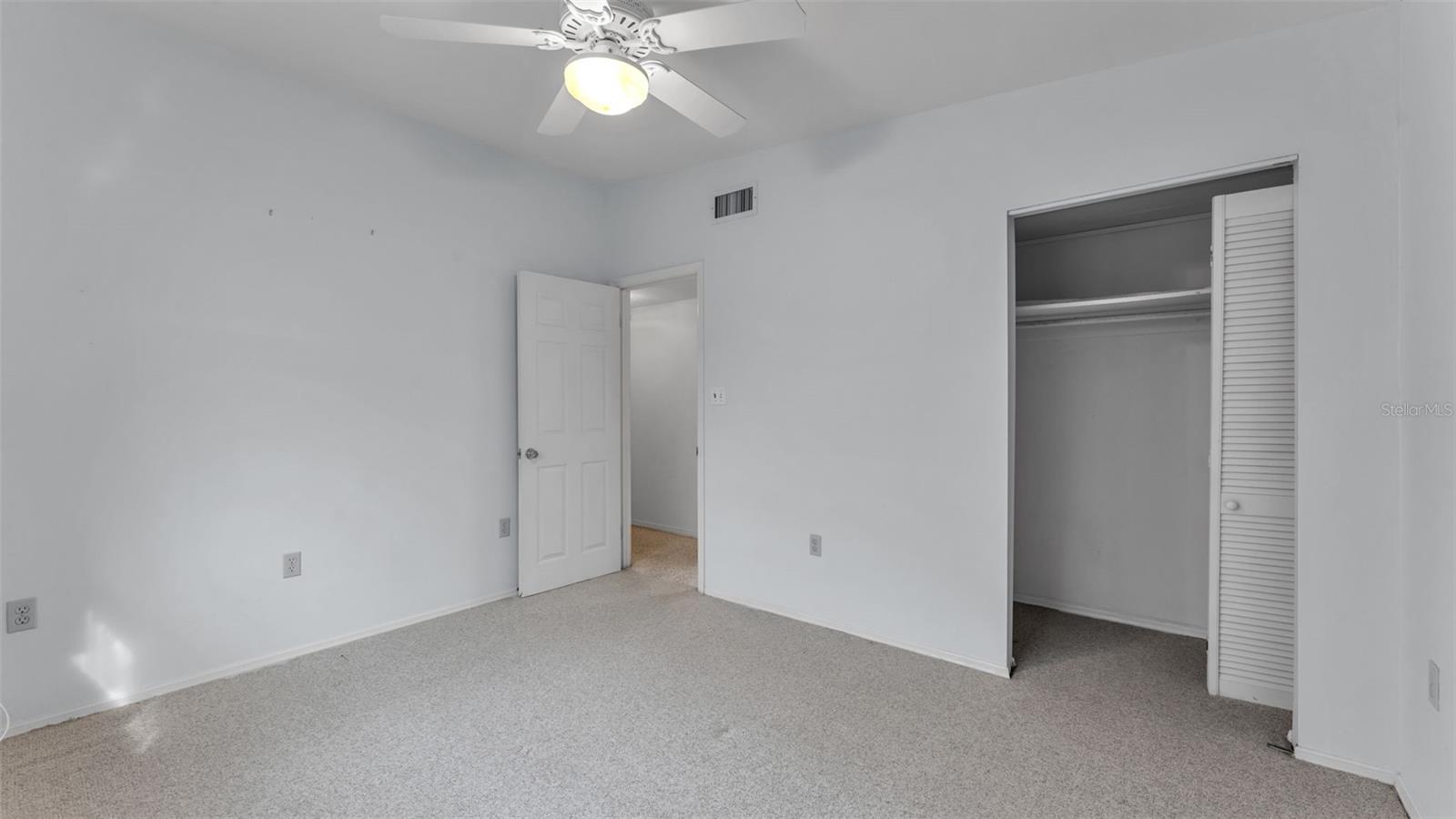 Image 22 of 38 For 635 Valencia Court