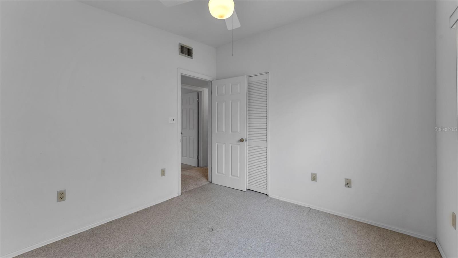 Image 24 of 38 For 635 Valencia Court