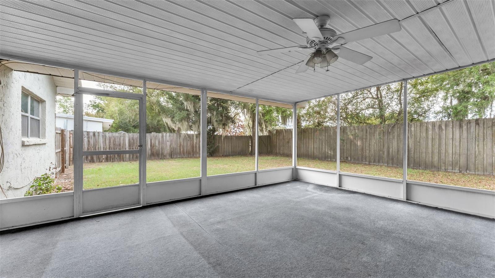 Image 29 of 38 For 635 Valencia Court