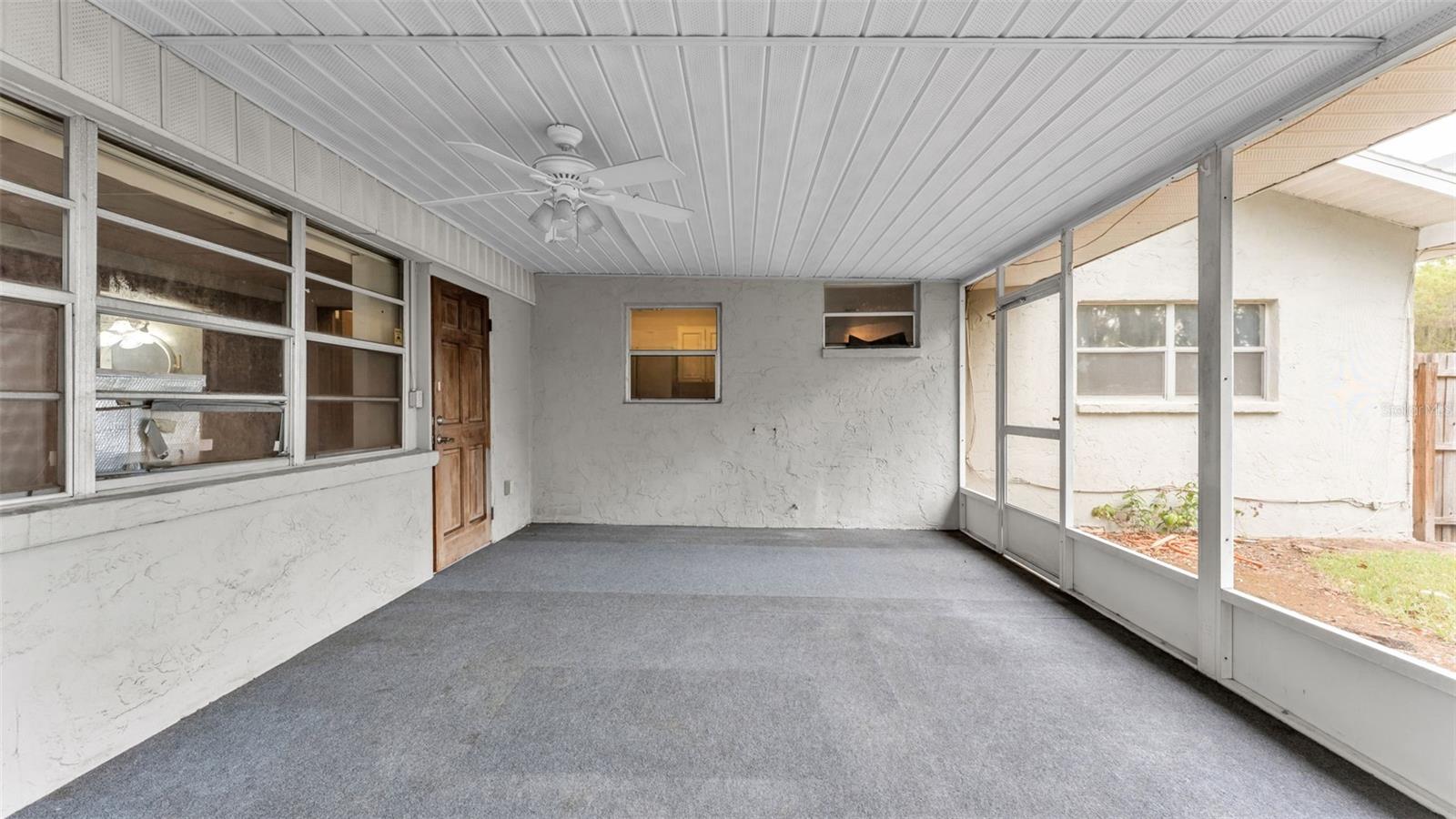 Image 30 of 38 For 635 Valencia Court