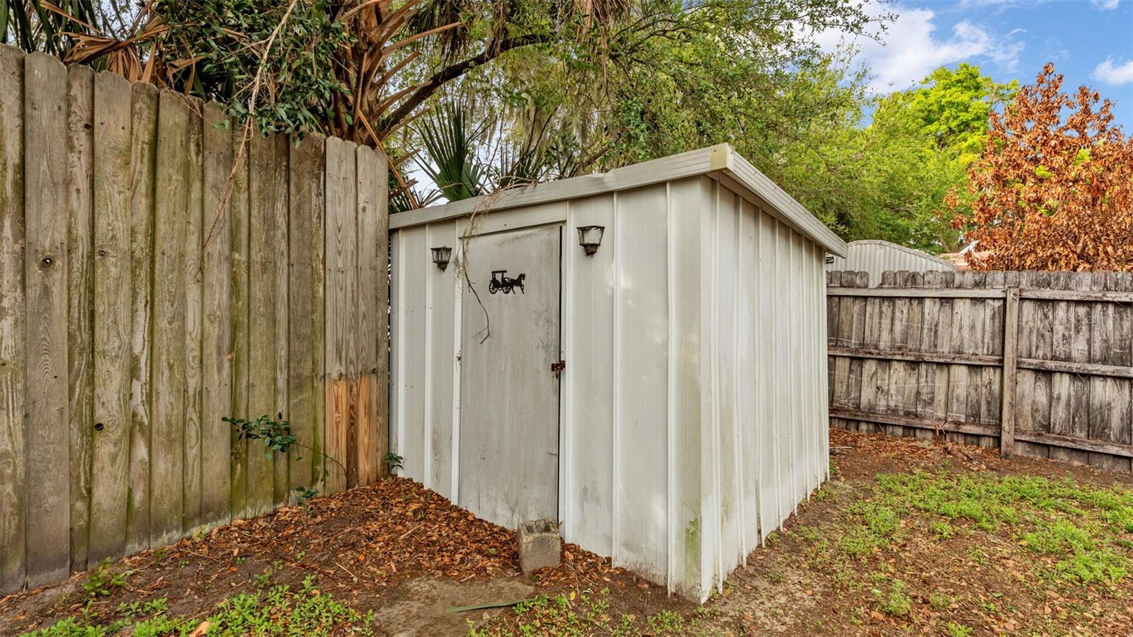 Image 33 of 38 For 635 Valencia Court