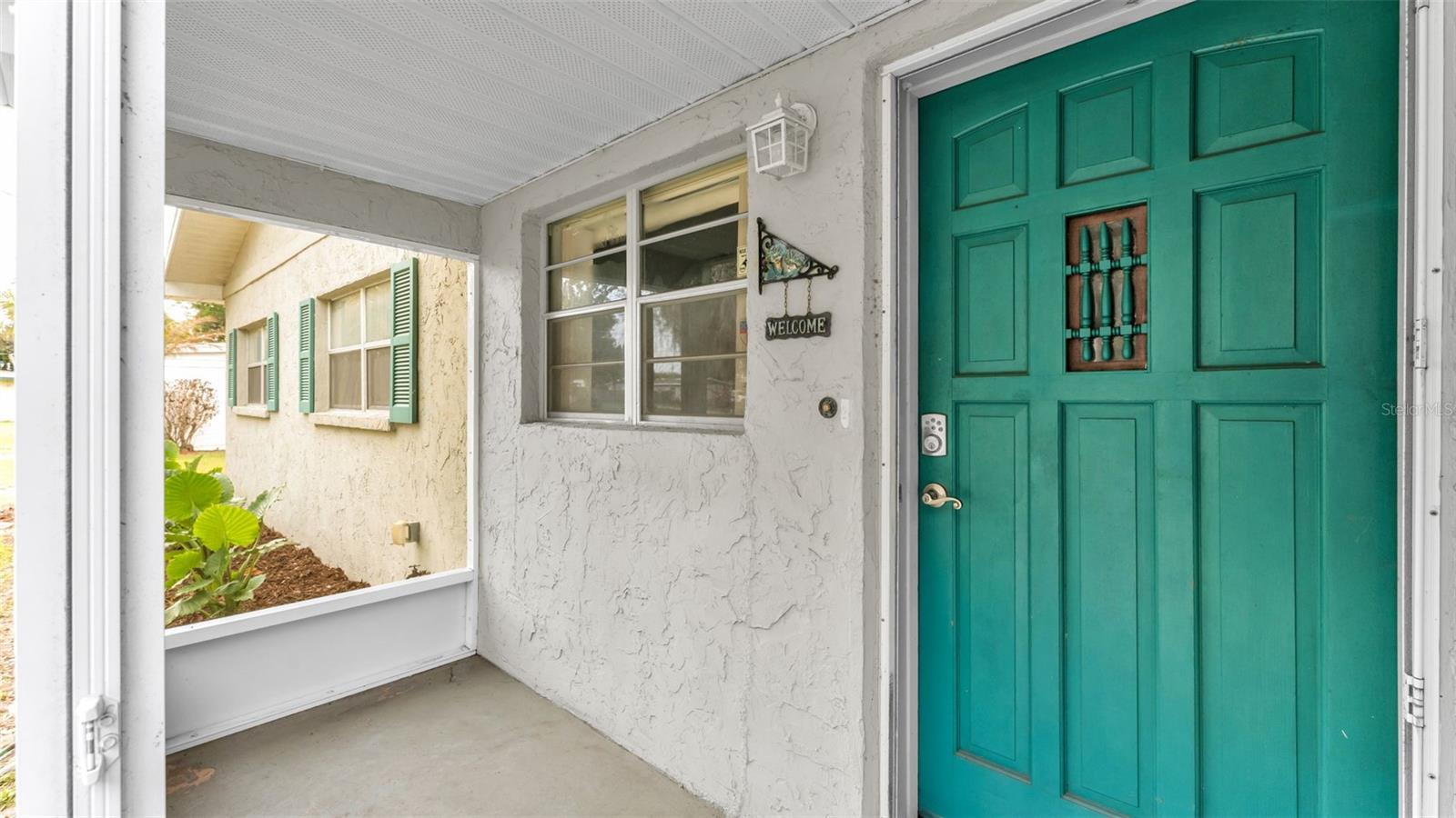 Image 5 of 38 For 635 Valencia Court