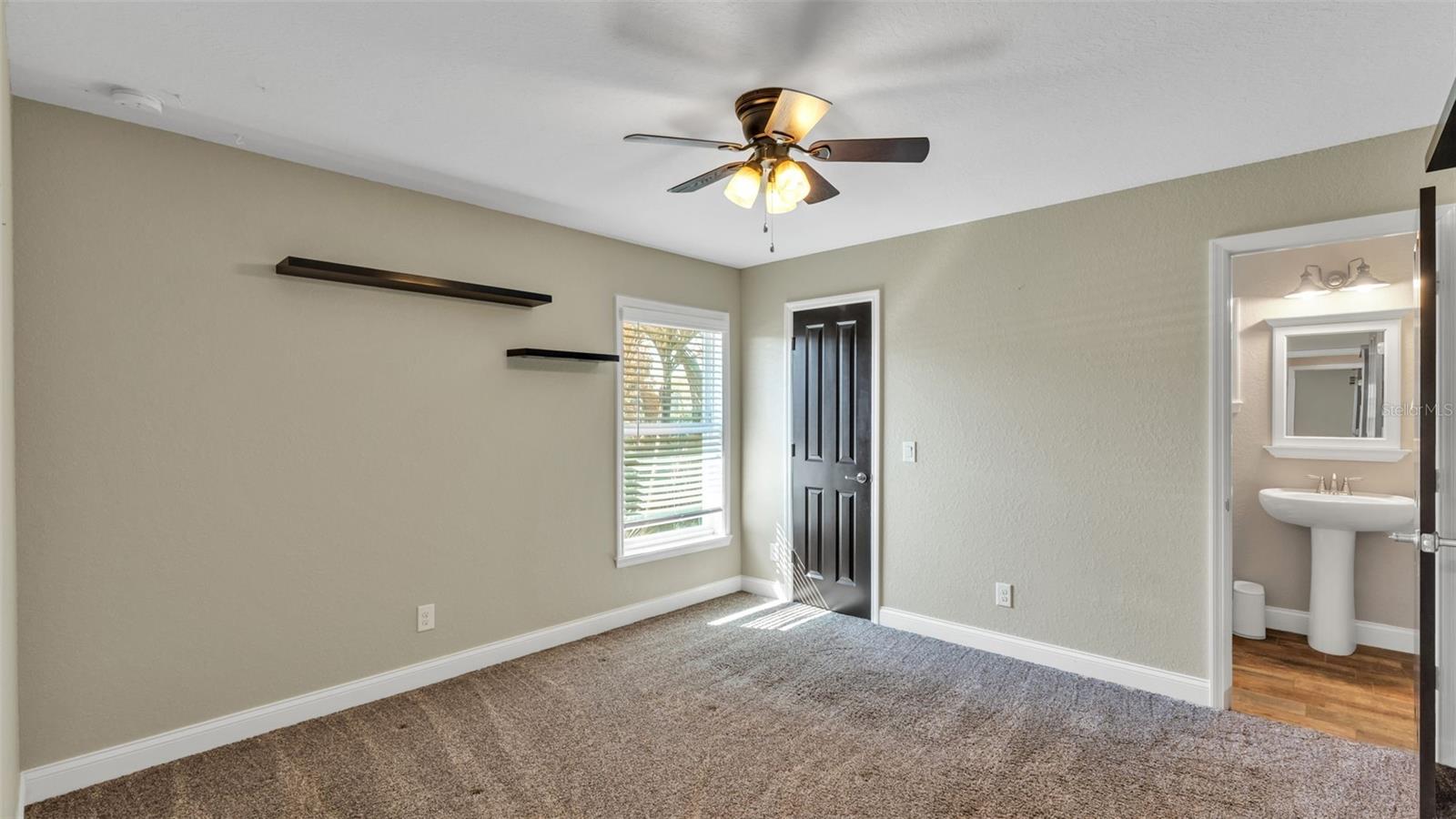 Image 29 of 52 For 187 Bentley Oaks Boulevard