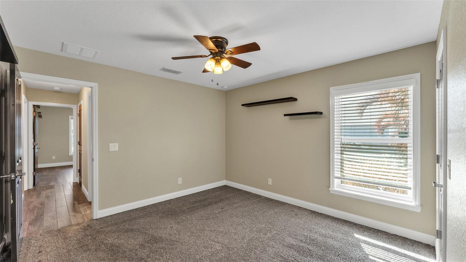 Image 31 of 52 For 187 Bentley Oaks Boulevard