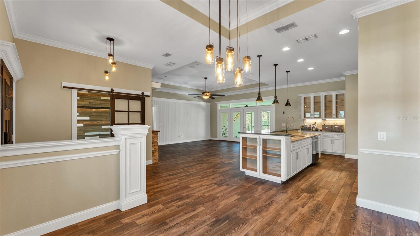 Image 4 of 52 For 187 Bentley Oaks Boulevard