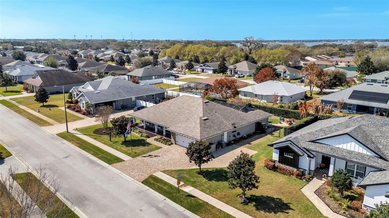 Image 45 of 52 For 187 Bentley Oaks Boulevard