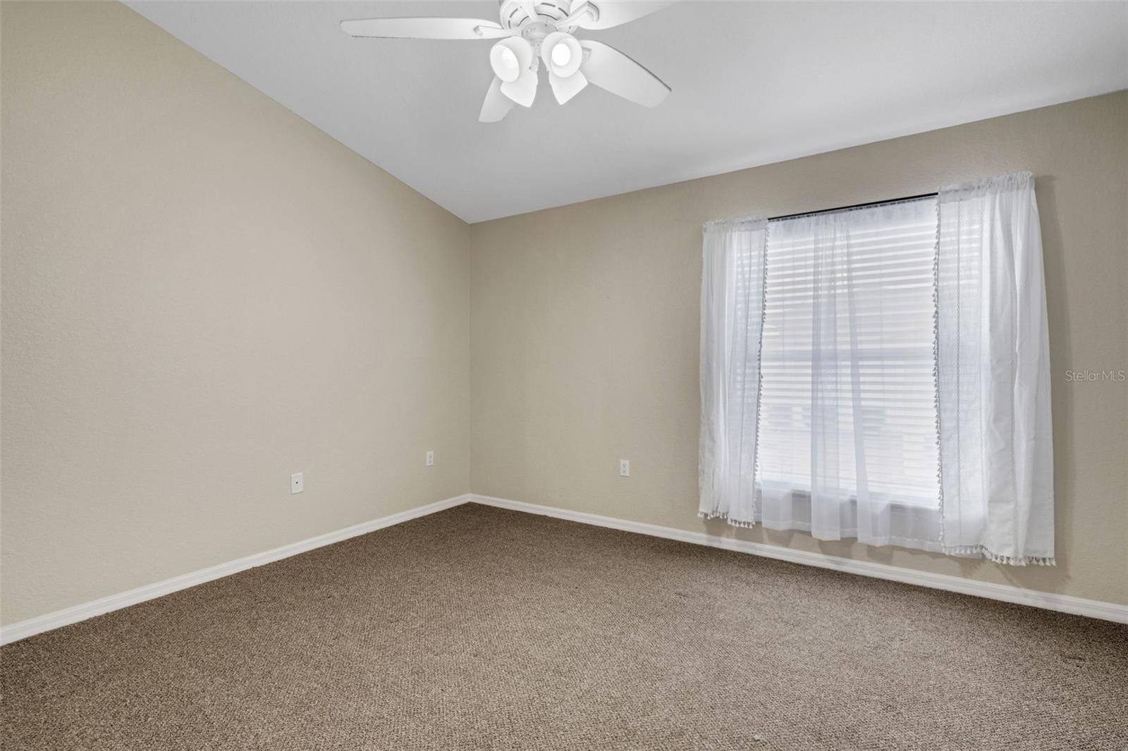 Image 13 of 35 For 7797 Canterbury Circle