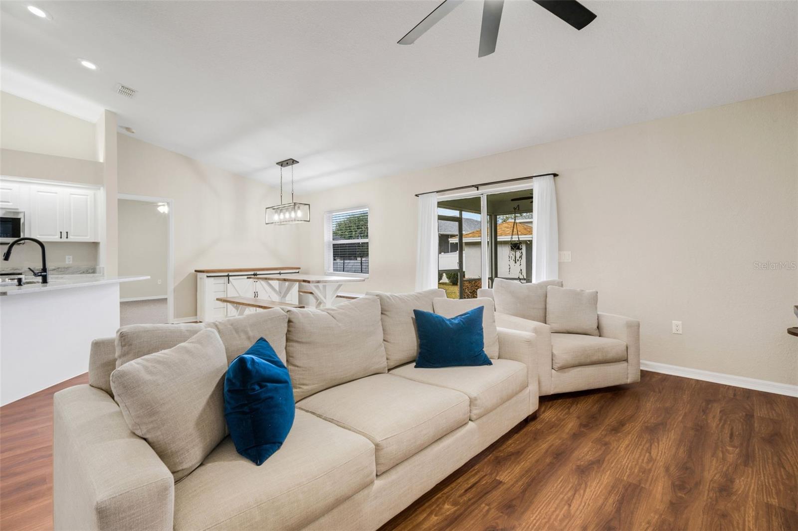 Image 3 of 35 For 7797 Canterbury Circle