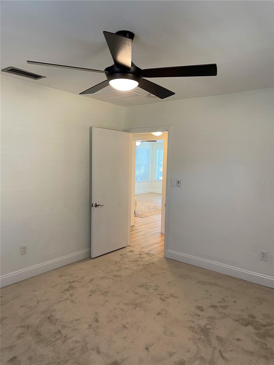 Image 14 of 27 For 309 Palm Drive