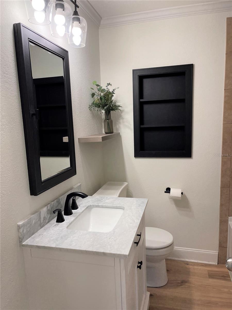 Image 16 of 27 For 309 Palm Drive