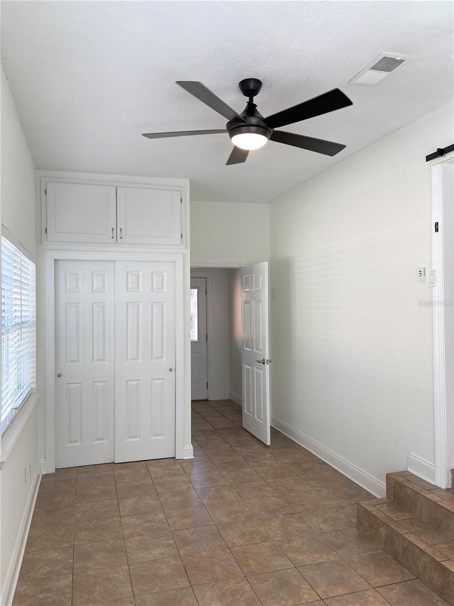 Image 20 of 27 For 309 Palm Drive