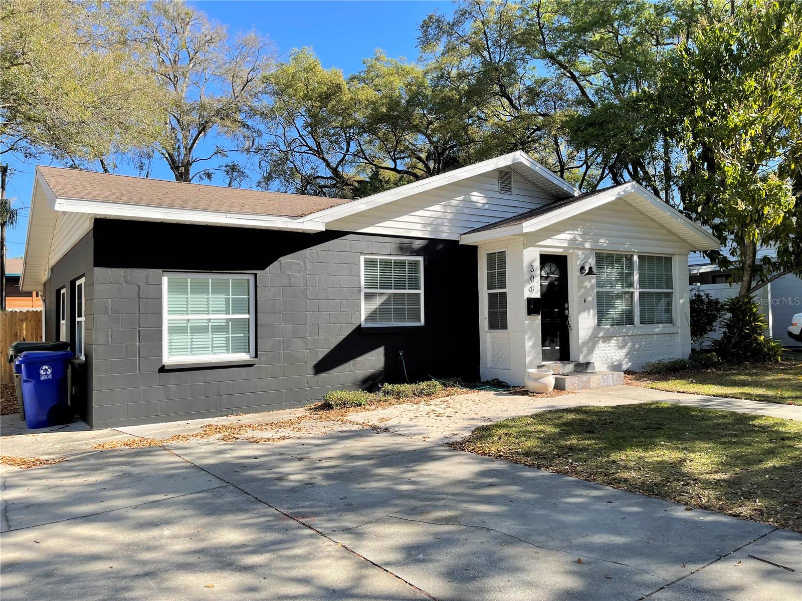 Image 27 of 27 For 309 Palm Drive