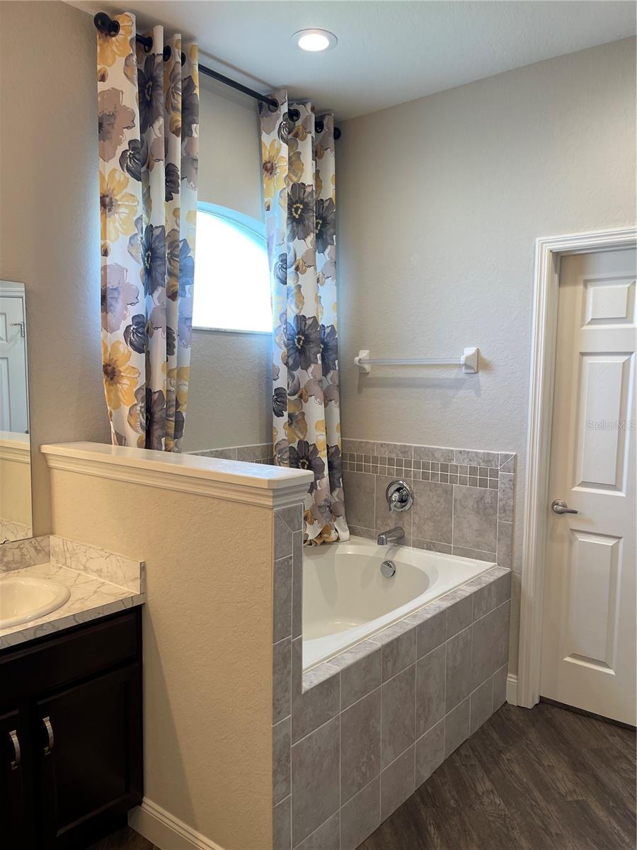 Image 12 of 52 For 3676 Peregrine Way