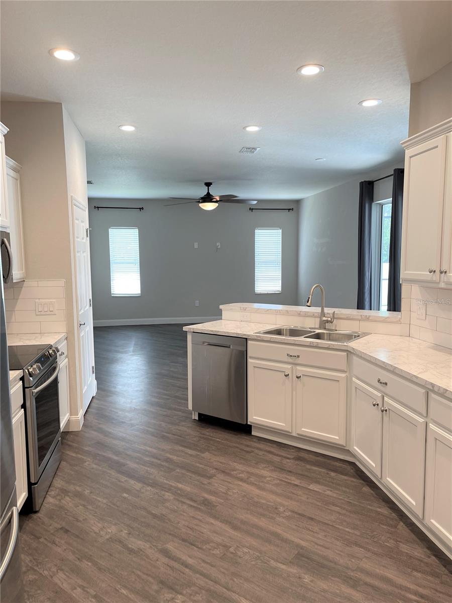 Image 26 of 52 For 3676 Peregrine Way