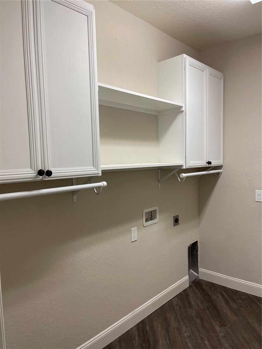 Image 34 of 52 For 3676 Peregrine Way