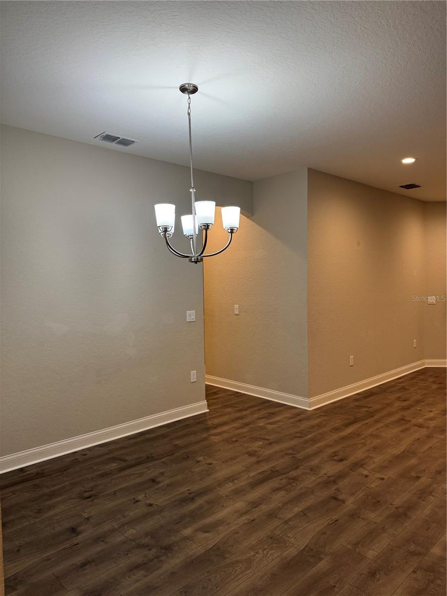 Image 5 of 53 For 5810 Christiansen Court