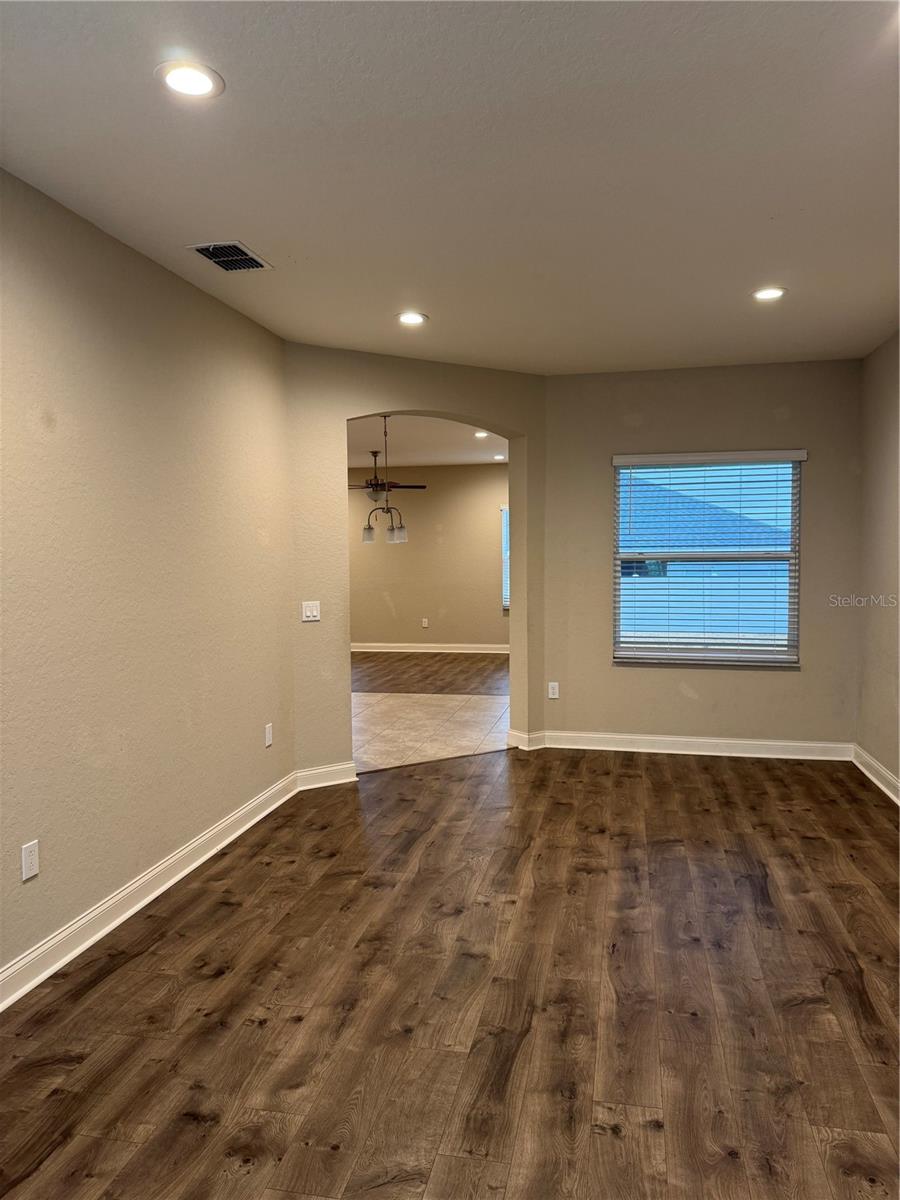 Image 7 of 53 For 5810 Christiansen Court