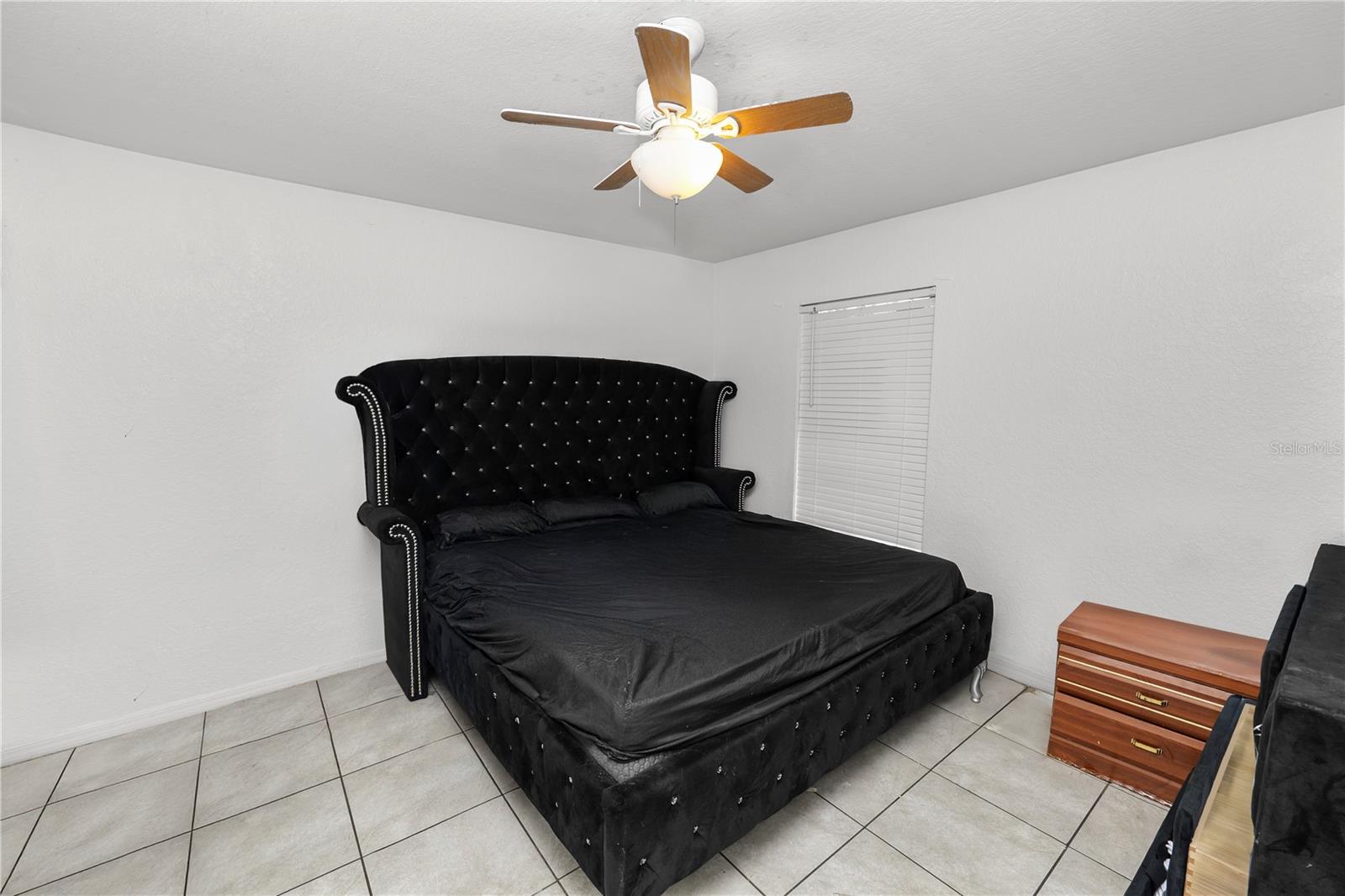 Image 11 of 17 For 1040 Austin Street