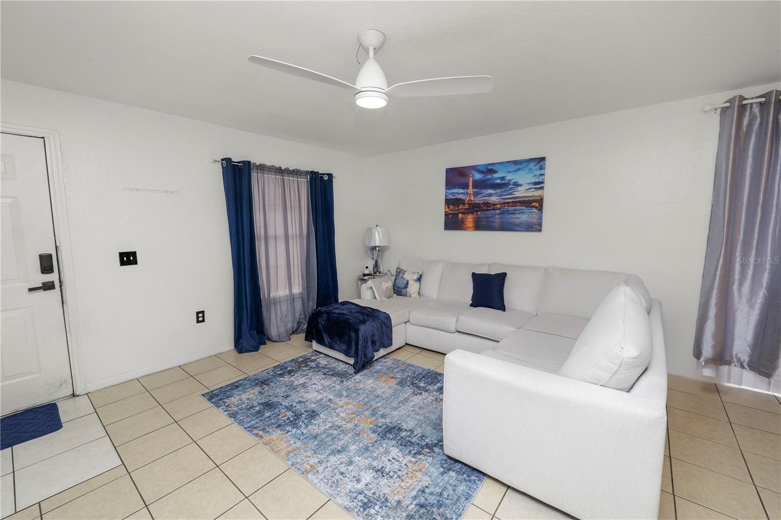 Image 5 of 17 For 1040 Austin Street