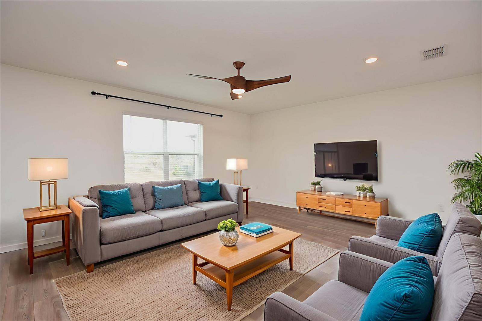 Image 24 of 69 For 3857 Capri Coast Drive