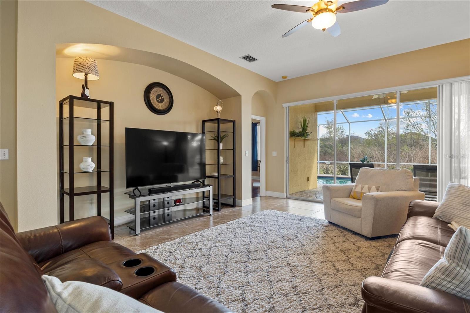 Image 17 of 38 For 1068 Stoney Creek Drive