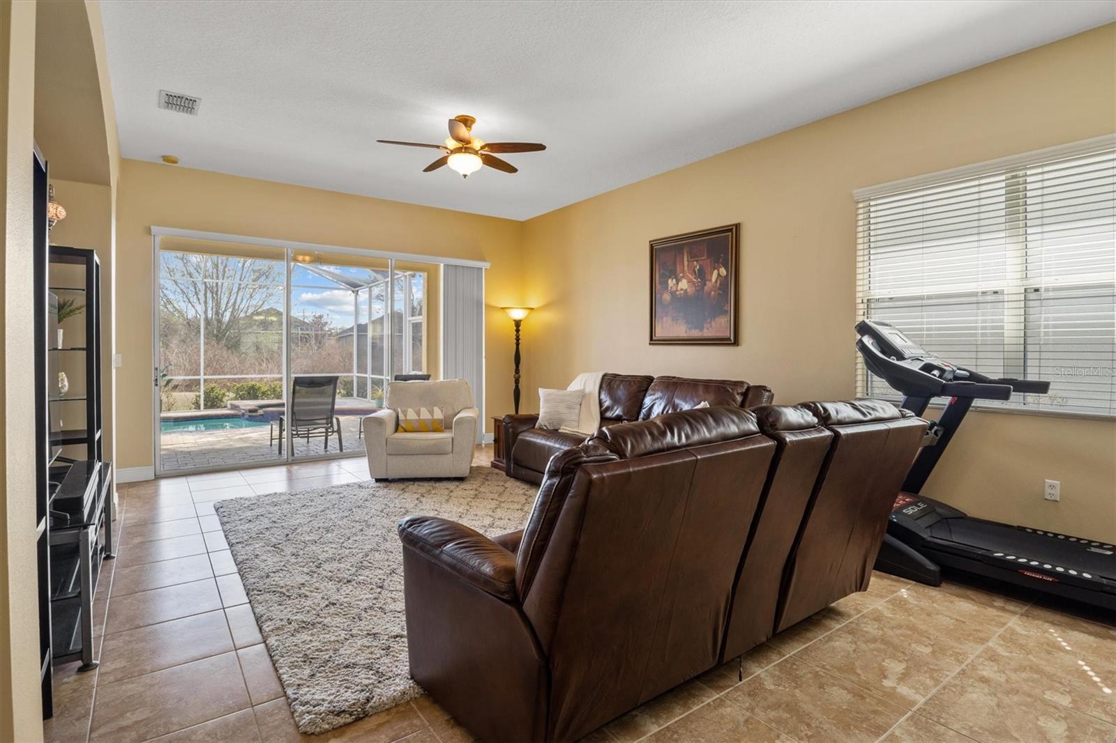 Image 18 of 38 For 1068 Stoney Creek Drive