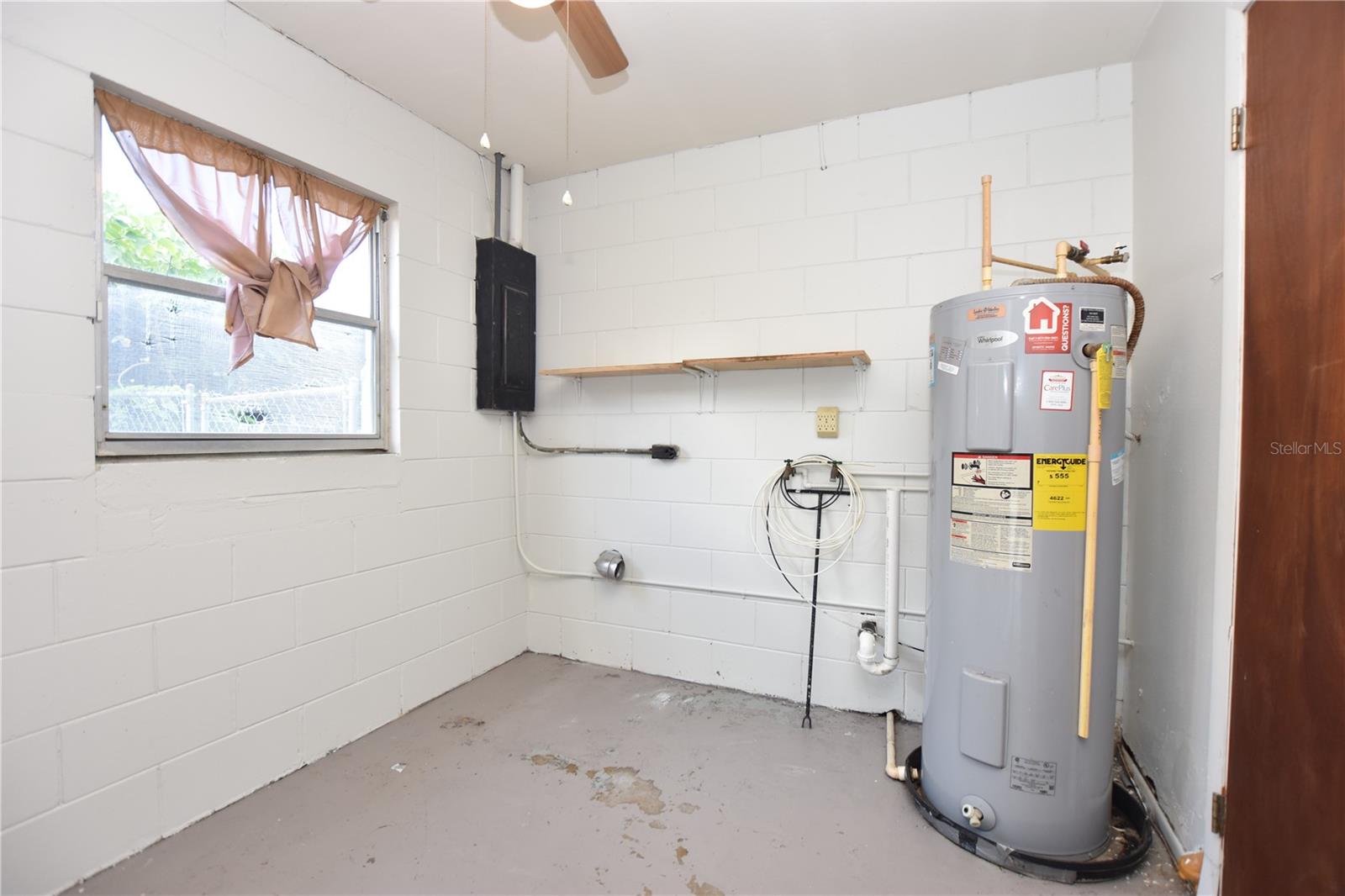 Image 22 of 25 For 1015 Tee Circle