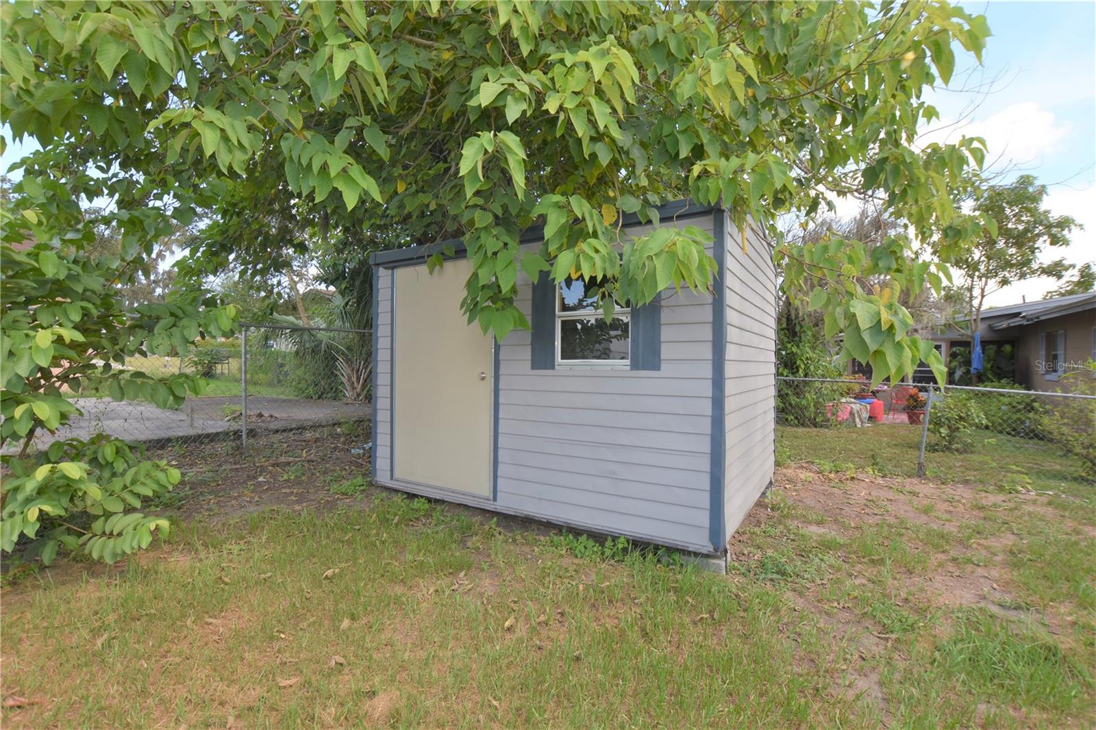 Image 23 of 25 For 1015 Tee Circle