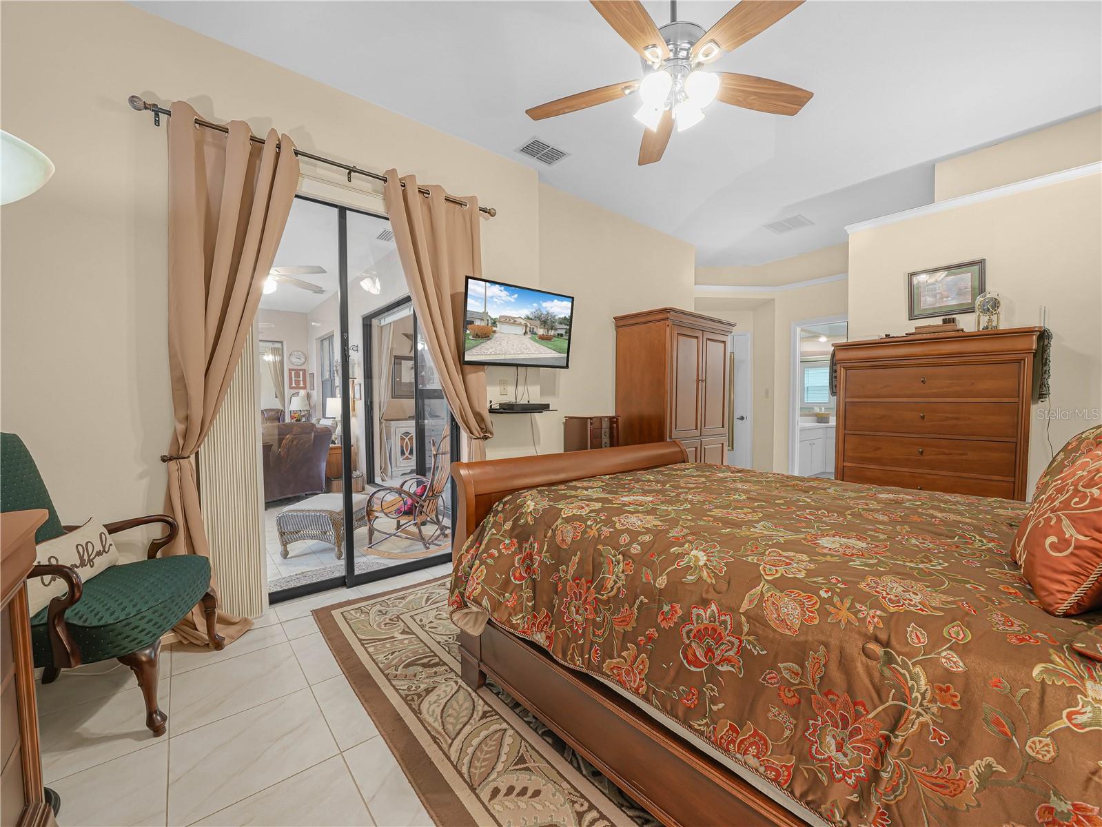 Image 15 of 25 For 5888 Sandpipers Drive