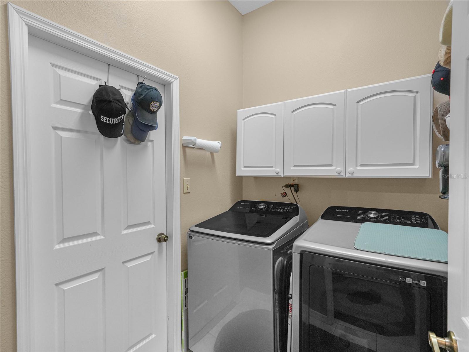 Image 23 of 25 For 5888 Sandpipers Drive