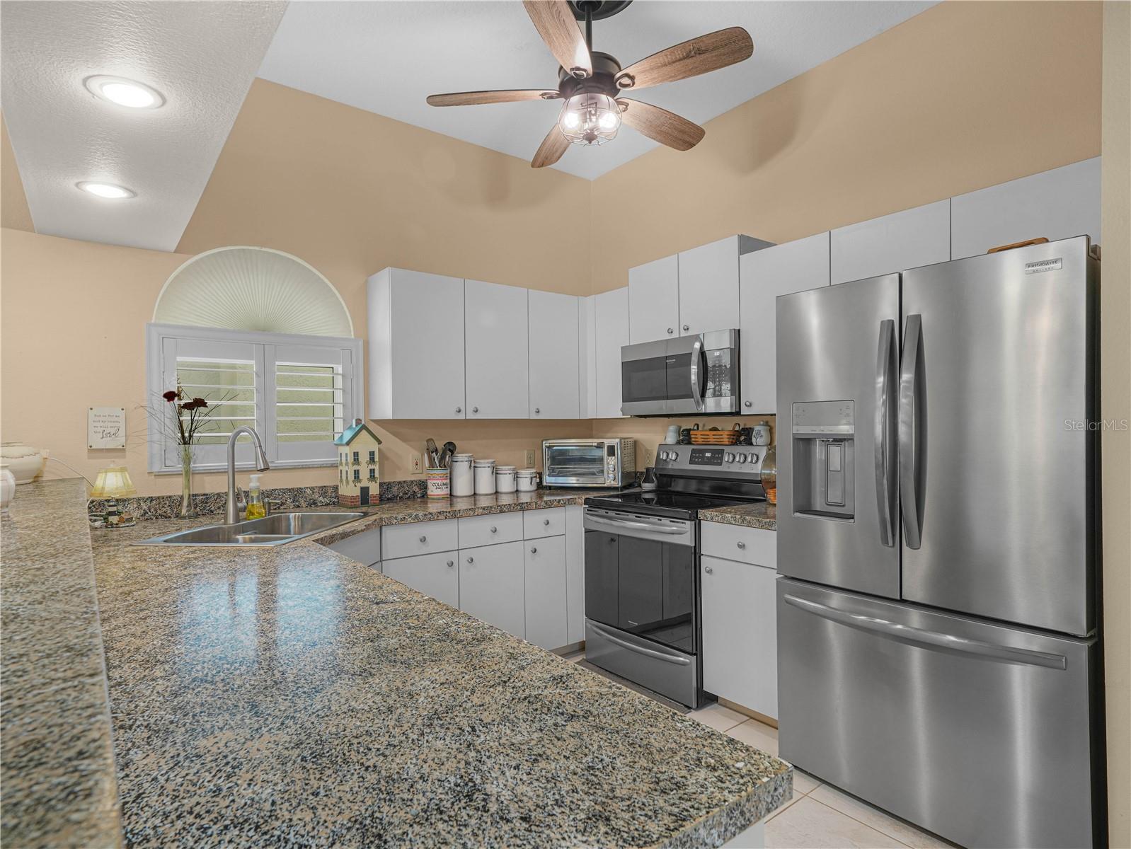 Image 9 of 25 For 5888 Sandpipers Drive