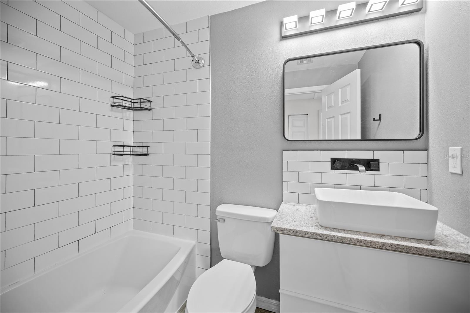 Image 24 of 40 For 1832 Bough Avenue 3