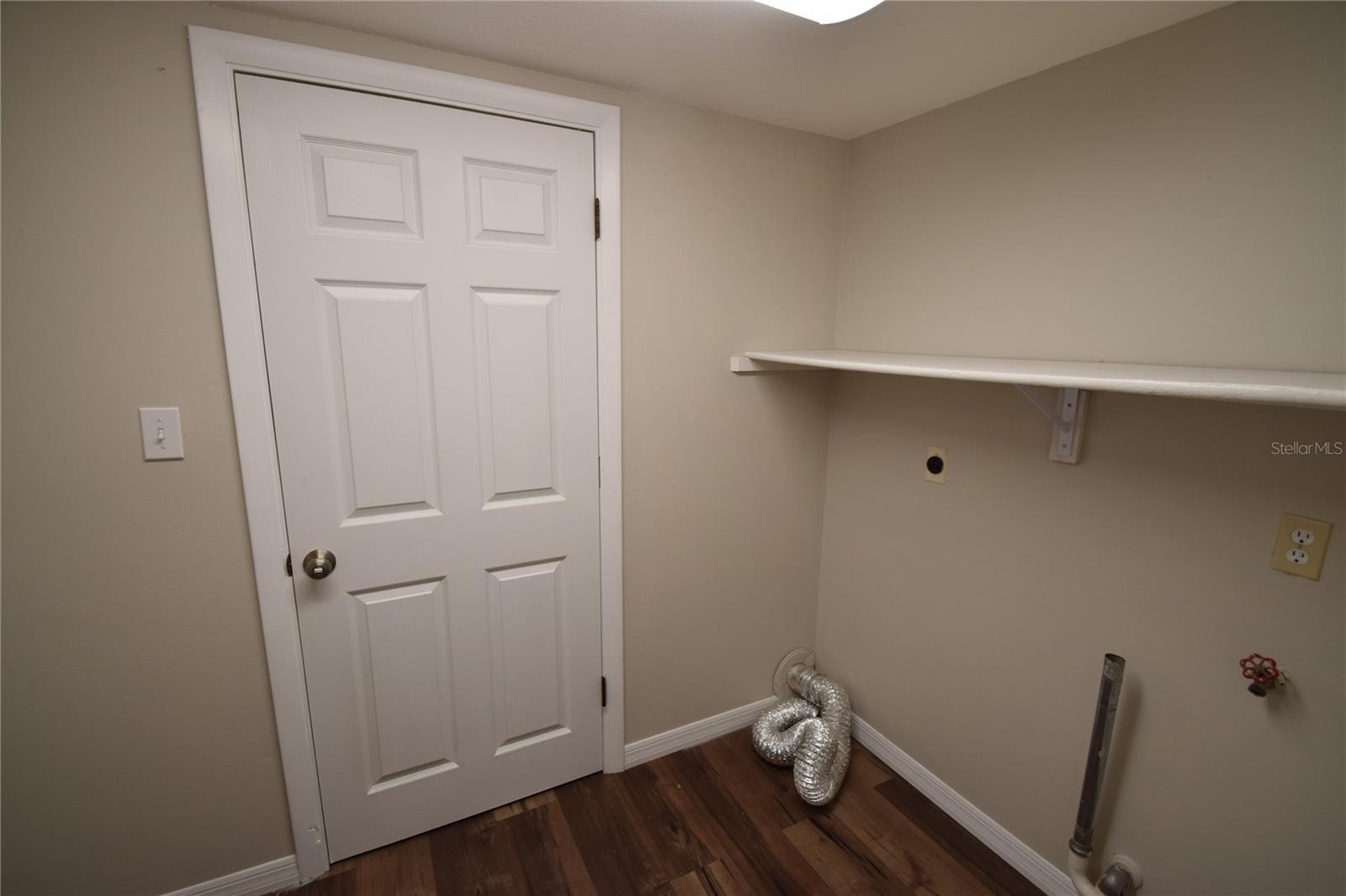 Image 11 of 22 For 2720 Castle Way 2720