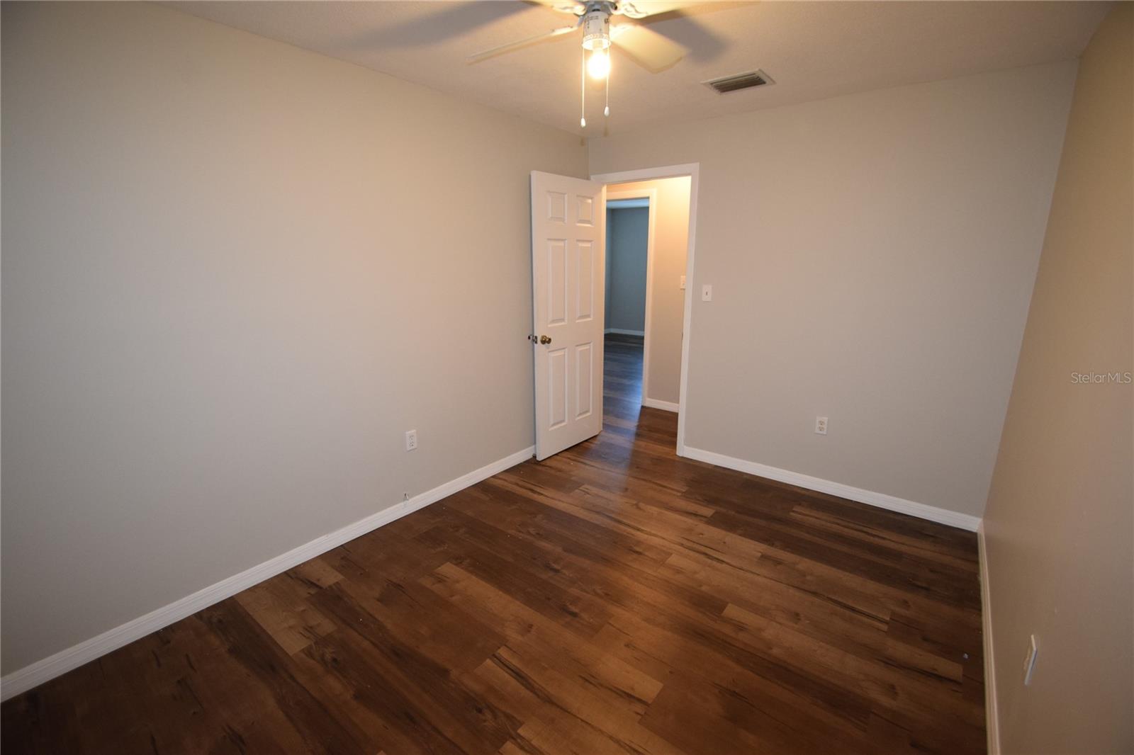 Image 15 of 22 For 2720 Castle Way 2720