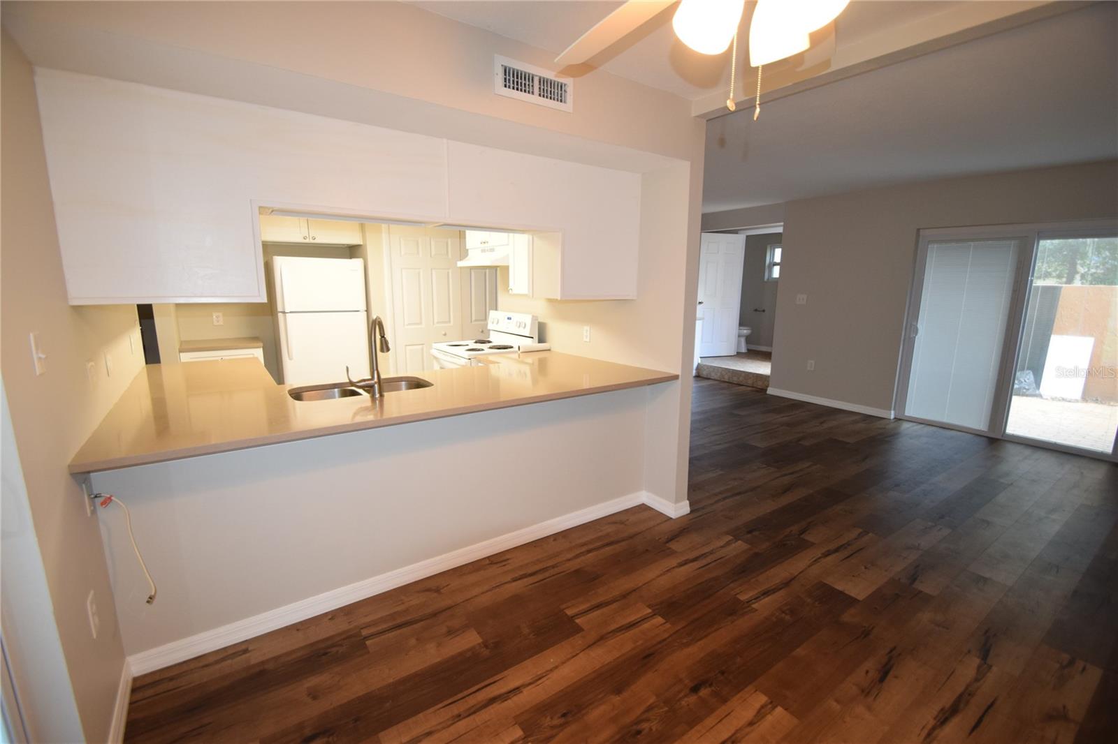 Image 20 of 22 For 2720 Castle Way 2720